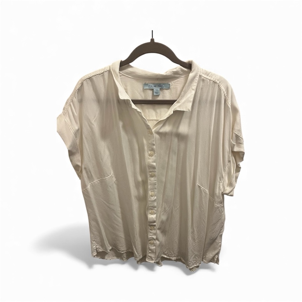 Women's White Button-Up Top